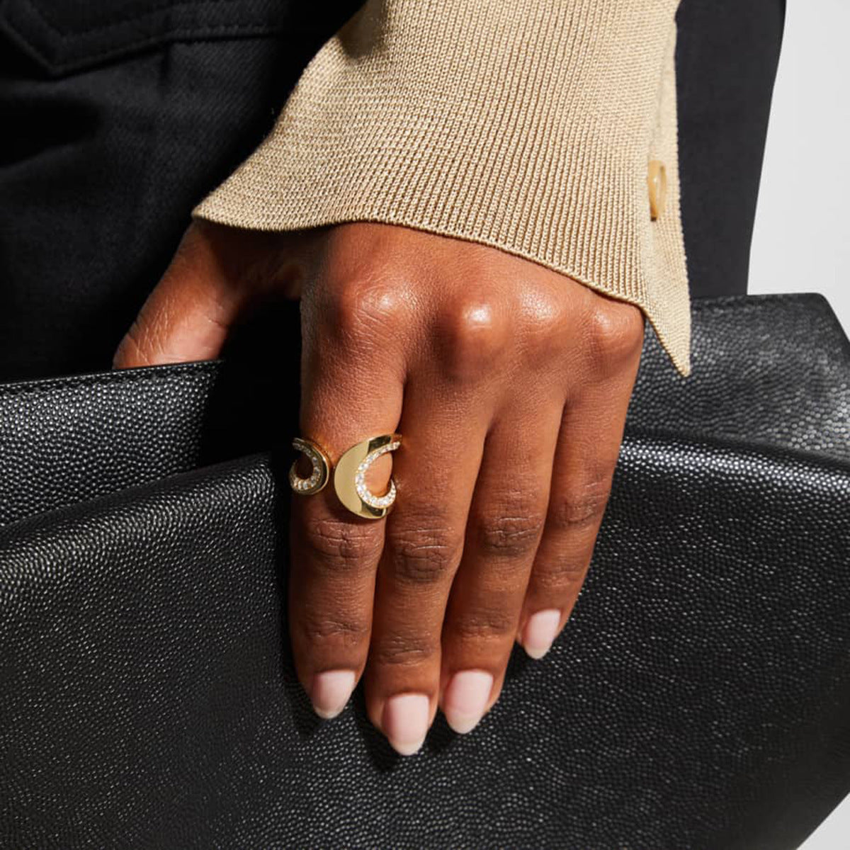 𝐄́𝐥𝐞́𝐠𝐚𝐧𝐜𝐞 𝐃𝐨𝐫𝐞́𝐞