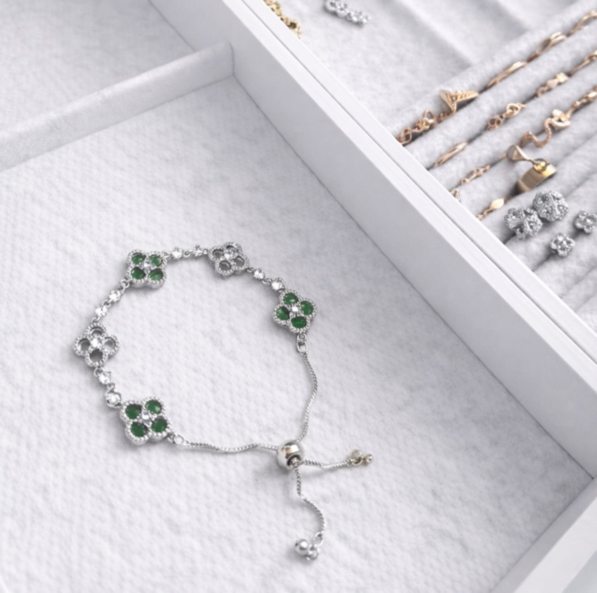 𝐓𝐫𝐞̀𝐟𝐥𝐞 𝐒𝐢𝐠𝐧𝐚𝐭𝐮𝐫𝐞