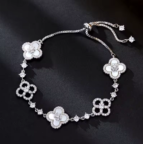 𝐄́𝐥𝐞́𝐠𝐚𝐧𝐜𝐞 𝐅𝐥𝐨𝐫𝐚𝐥𝐞